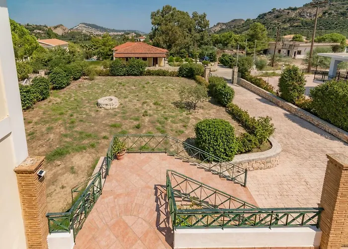 Iliogenniti Villa *